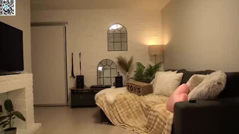 Snapshot of pantykrist chatting on February 2026 05:13:02 PM Kristina Kriss online show from February 2026 05:13:02 PM