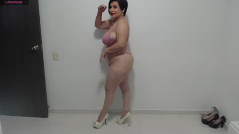 Paola Williams online show from December 2024 09:09:01 PM