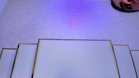 Paola  online show from February 2026 11:28:02 AM