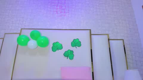 Paola  online show from March 2026 11:24:01 AM