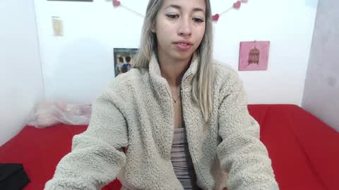 Paola online show from January 2025 11:56:02 AM