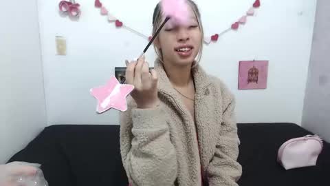 Paola online show from February 2025 12:03:02 PM