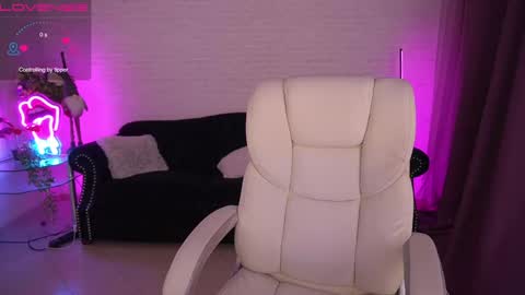 Lia online show from December 2024 03:53:02 PM