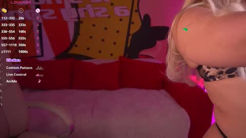 Snapshot of paolamola chatting on March 2026 02:54:02 PM Lia online show from March 2026 02:54:02 PM