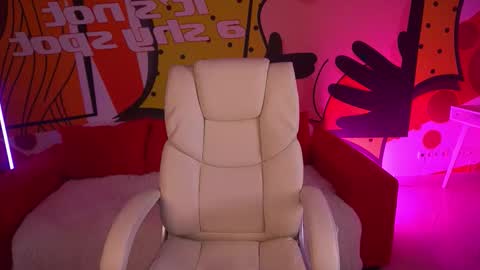 Snapshot of paolamola chatting on March 2026 02:23:02 PM Lia online show from March 2026 02:23:02 PM