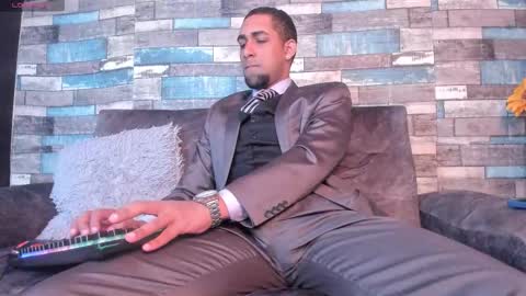 Paolo online show from December 2025 11:50:02 AM