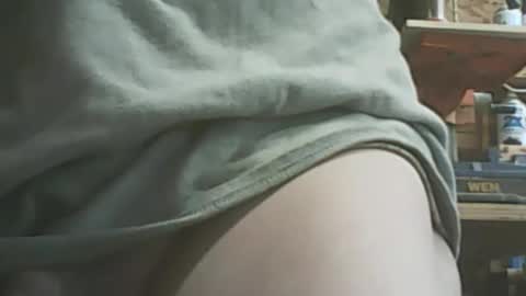 papajb70 online show from December 2025 02:08:02 AM