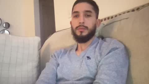 papicubano_guapo23cm online show from October 2025 04:24:02 AM