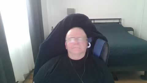 Snapshot of papilly chatting on March 2026 06:55:02 PM papilly online show from March 2026 06:55:02 PM