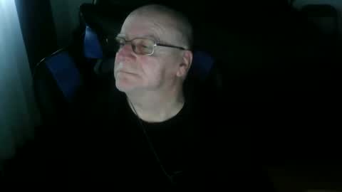 Snapshot of papilly chatting on March 2026 11:21:02 AM papilly online show from March 2026 11:21:02 AM