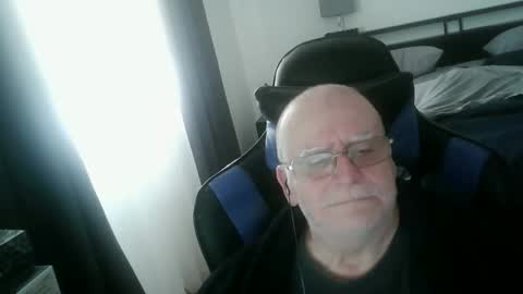 Snapshot of papilly chatting on March 2026 08:09:01 PM papilly online show from March 2026 08:09:01 PM