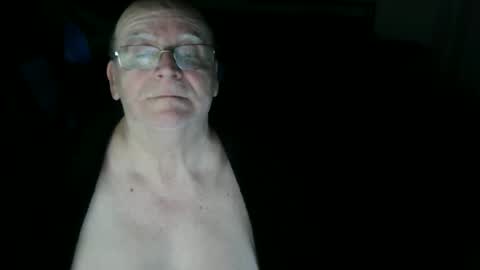 Snapshot of papilly chatting on April 2026 06:38:01 AM papilly online show from April 2026 06:38:01 AM