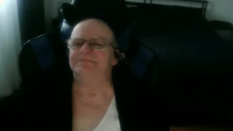 Snapshot of papilly chatting on April 2026 09:38:01 PM papilly online show from April 2026 09:38:01 PM