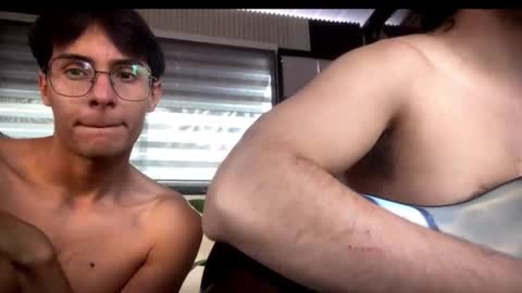 Papitapelada online show from November 2025 09:48:02 PM