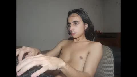 Snapshot of papito20cm chatting on December 2024 01:46:01 AM Lau online show from December 2024 01:46:01 AM