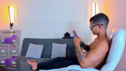 Snapshot of paradise_boy_s chatting on February 2026 05:53:01 PM Ryan And Casper online show from February 2026 05:53:01 PM