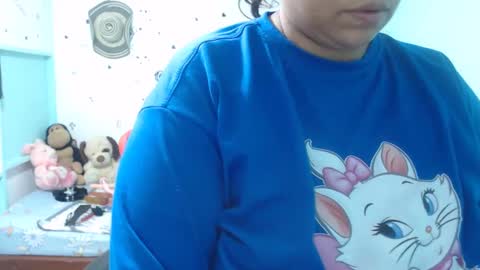 Snapshot of pareja_explosivasexx chatting on January 2025 07:38:01 AM Luna online show from January 2025 07:38:01 AM