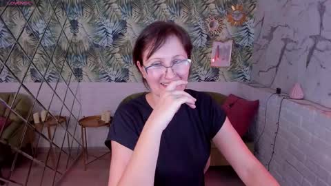 Paris online show from January 2025 11:31:01 PM