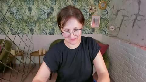 Paris online show from January 2025 02:47:01 AM