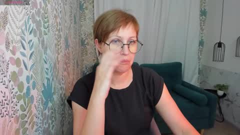 Paris online show from February 2025 01:08:02 PM