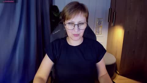 Paris online show from February 2025 07:47:02 PM