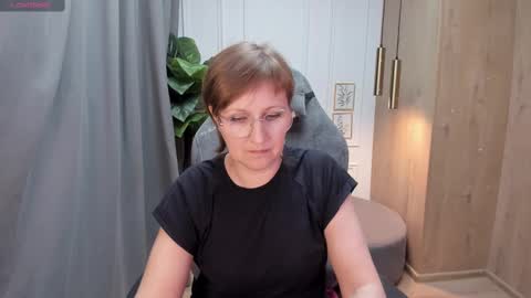 Paris online show from February 2025 04:46:02 PM