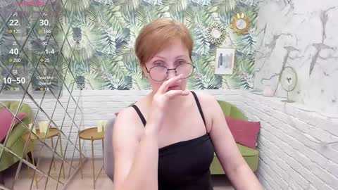 Paris online show from March 2025 01:50:02 AM