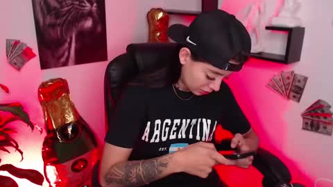 Snapshot of paris_dangelo chatting on December 2024 12:40:02 AM Paris D angelo online show from December 2024 12:40:02 AM