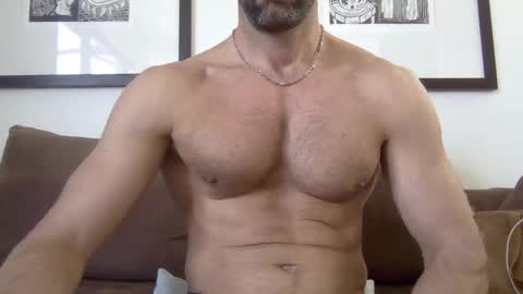 Snapshot of parisien75015 chatting on January 2025 09:05:01 AM Porn Actor 21cm Hetero online show from January 2025 09:05:01 AM