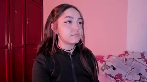 Snapshot of pariss_gold chatting on September 2025 06:17:02 AM PARISS online show from September 2025 06:17:02 AM