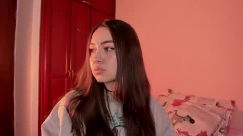 Snapshot of pariss_gold chatting on September 2025 05:56:01 AM PARISS online show from September 2025 05:56:01 AM