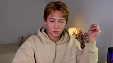 connie online show from December 2025 02:16:02 AM