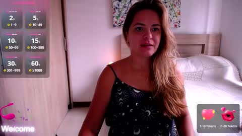 Paris online show from February 2025 03:52:02 PM