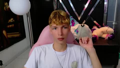 Snapshot of park_jimin1 chatting on September 2025 12:07:01 PM park_jimin1 online show from September 2025 12:07:01 PM