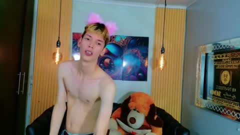 park_jimin1 online show from January 2026 04:34:01 PM