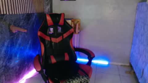 Snapshot of parkseo_yeon chatting on September 2025 12:21:02 AM HENRY online show from September 2025 12:21:02 AM