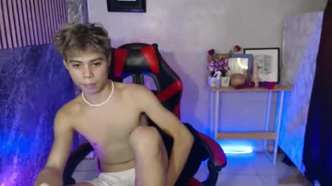 Snapshot of parkseo_yeon chatting on October 2025 06:54:02 AM HENRY online show from October 2025 06:54:02 AM