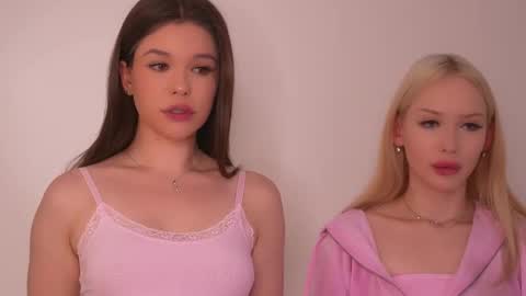 Snapshot of party_4_u chatting on November 2025 02:28:01 PM Sofi online show from November 2025 02:28:01 PM