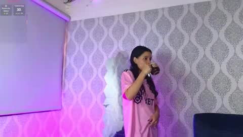 Danna online show from October 2025 01:21:01 PM