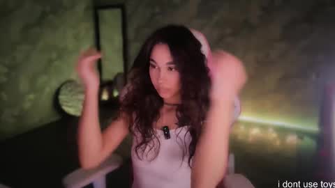 Linn online show from December 2025 06:37:02 PM