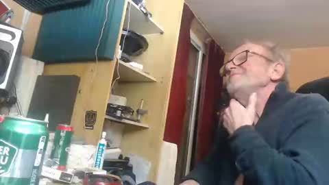 Snapshot of pascal88881 chatting on December 2024 01:29:01 AM pascal88881 online show from December 2024 01:29:01 AM