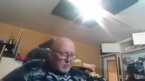 Snapshot of pascal88881 chatting on December 2024 07:11:02 PM pascal88881 online show from December 2024 07:11:02 PM