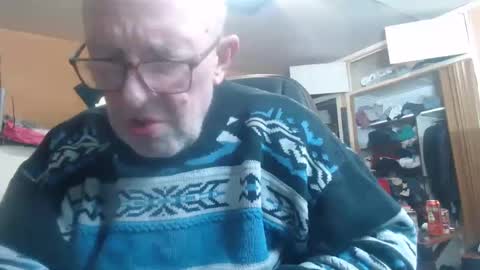 Snapshot of pascal88881 chatting on December 2024 06:05:02 PM pascal88881 online show from December 2024 06:05:02 PM