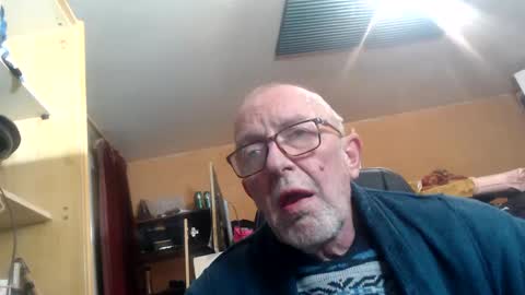 Snapshot of pascal88881 chatting on December 2024 08:59:01 AM pascal88881 online show from December 2024 08:59:01 AM