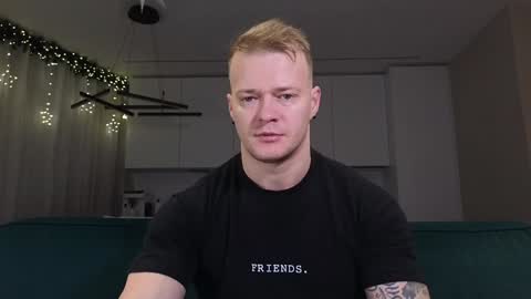 Snapshot of pashka_x chatting on December 2024 10:03:02 AM Pashka online show from December 2024 10:03:02 AM