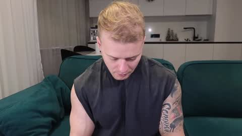 Snapshot of pashka_x chatting on January 2025 08:13:02 AM Pashka online show from January 2025 08:13:02 AM