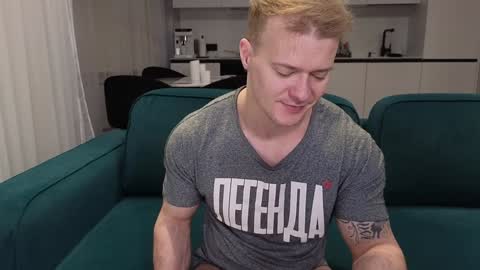 Snapshot of pashka_x chatting on January 2025 08:03:01 AM Pashka online show from January 2025 08:03:01 AM