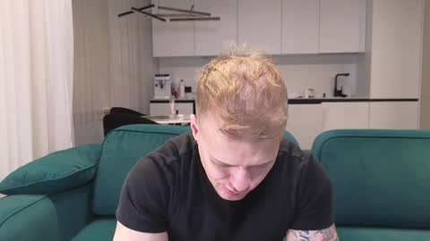 Snapshot of pashka_x chatting on January 2025 08:22:01 AM Pashka online show from January 2025 08:22:01 AM