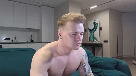 Snapshot of pashka_x chatting on March 2025 10:24:02 AM Pashka online show from March 2025 10:24:02 AM