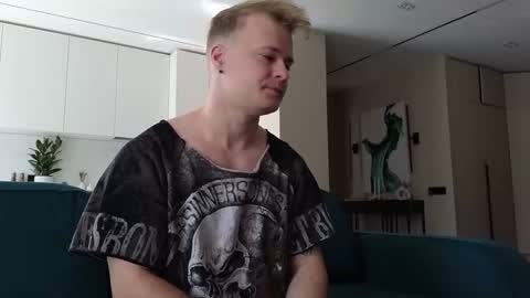 Snapshot of pashka_x chatting on September 2025 10:14:01 AM Pashka online show from September 2025 10:14:01 AM